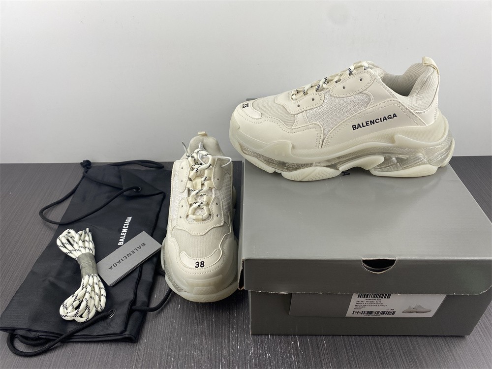 Balenciaga Triple S Beige (W)
