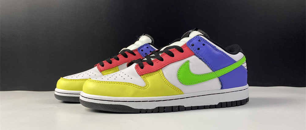 Nike Dunk Low Green Strike