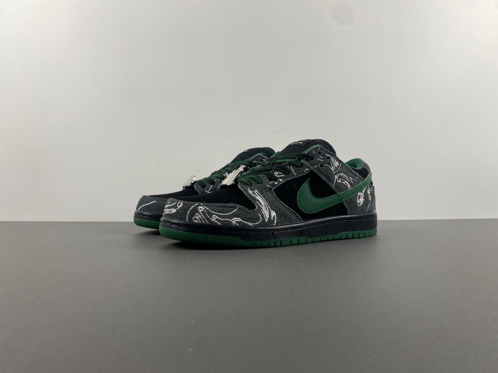 Nike SB Dunk Low There Skateboards