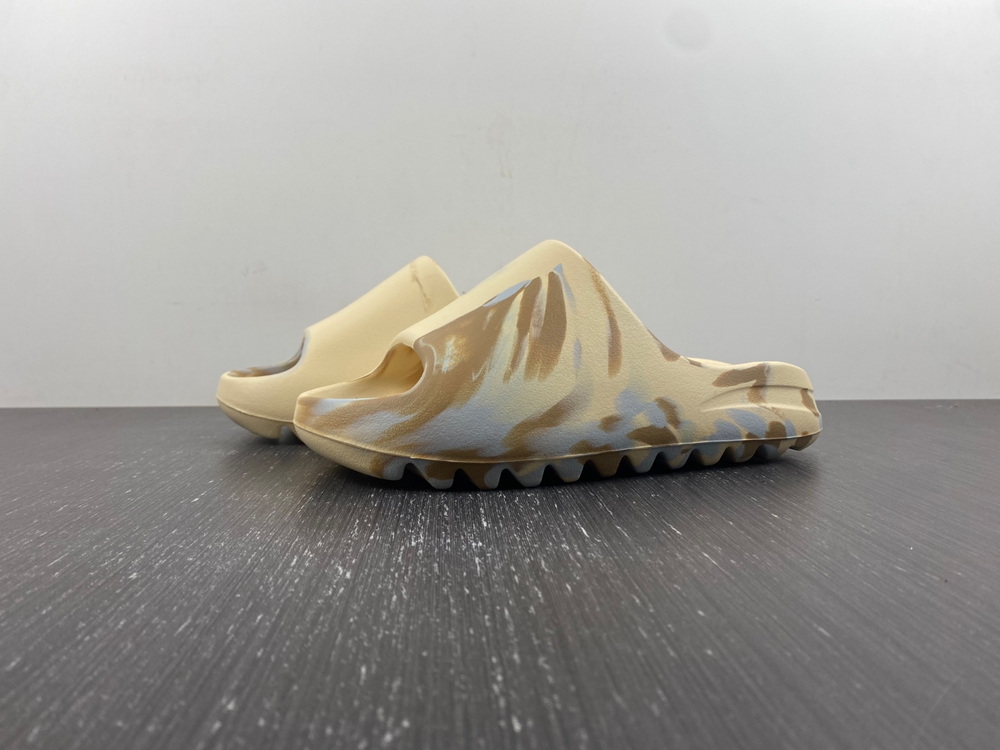 adidas Yeezy Slide GW1932