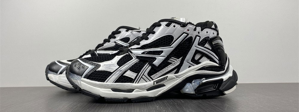 Balenciaga Men Runner Sneaker In White
