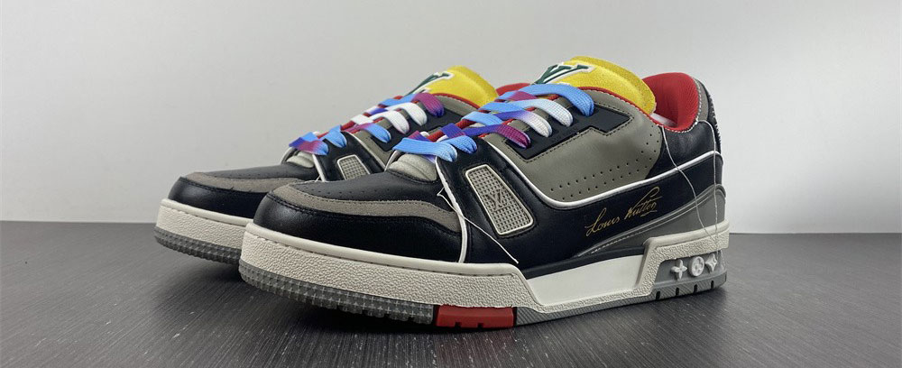 LV Trainer Red SS21