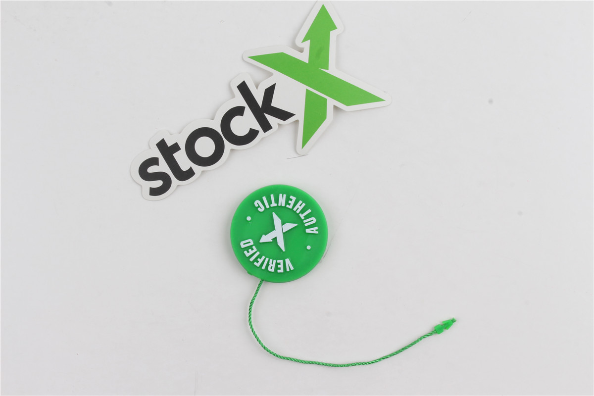 OFF WHITE STOCK X TAGS