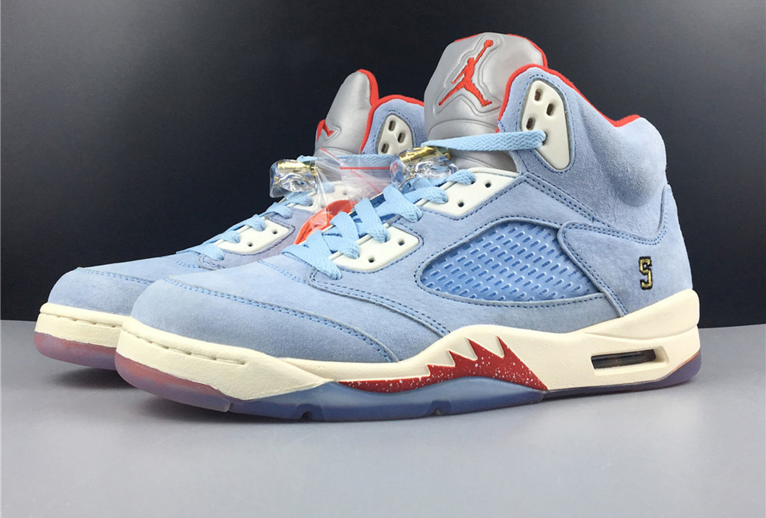 Air Jordan 5 Trophy Room Ice Blu