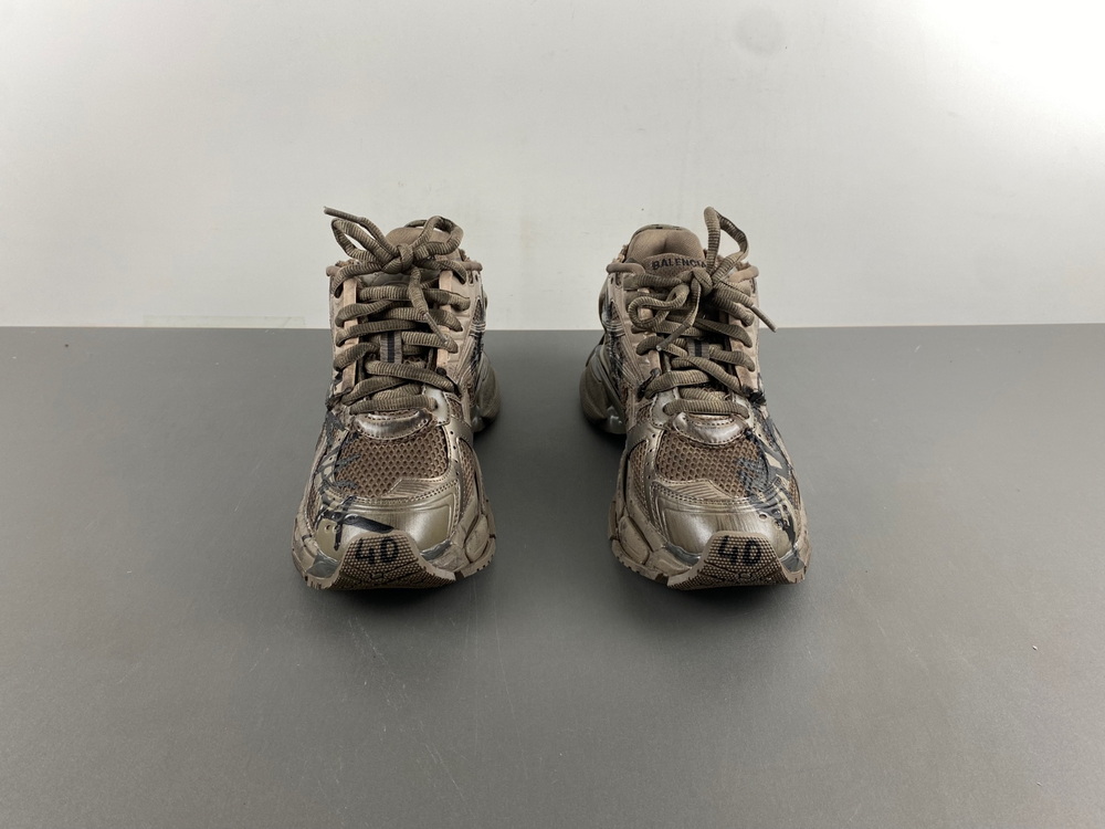 Balenciaga Runner Sneaker 677403W3RBQ 2010