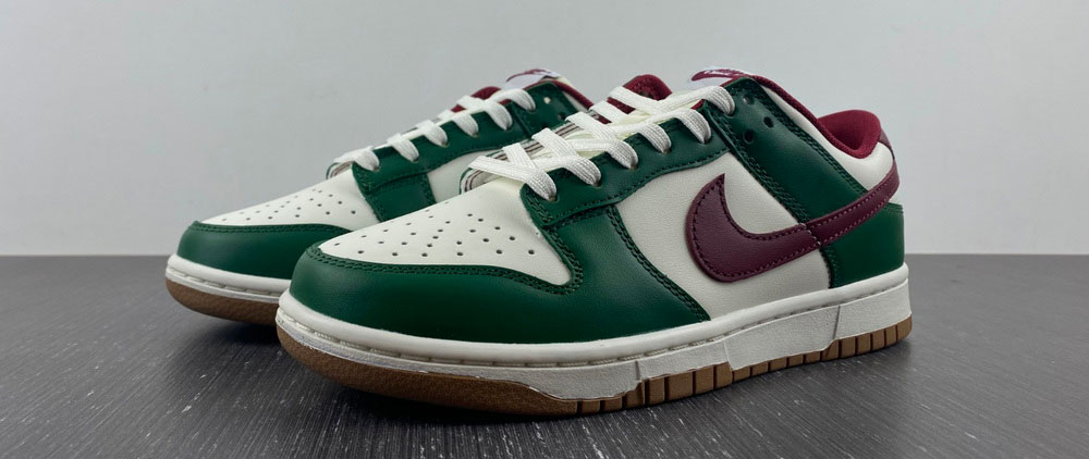 Nike Dunk Low Gorge Green