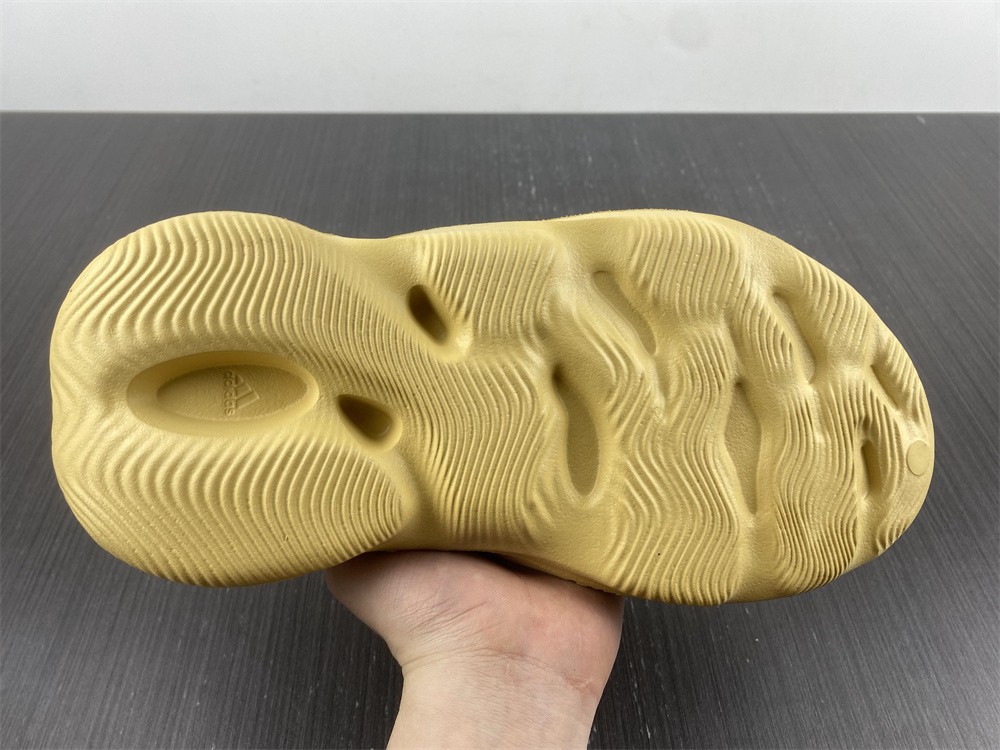 Adidas Yeezy Foam RNR Desert Sand