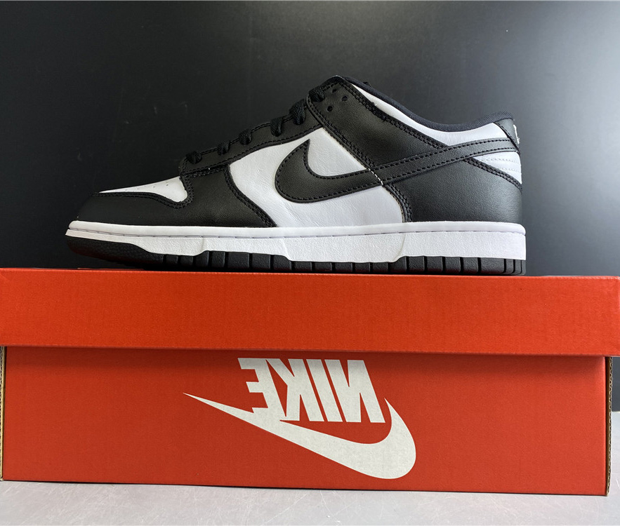 Nike SB dunk low black and white