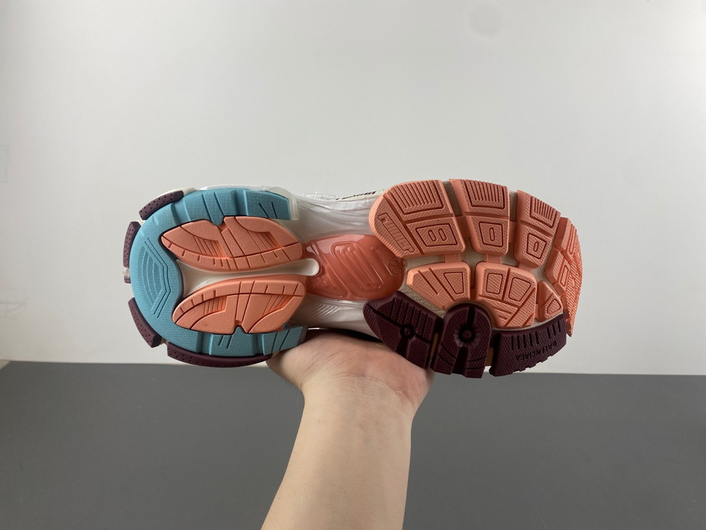 Balenciaga Runner Sneaker 772774-W3RNY-0326