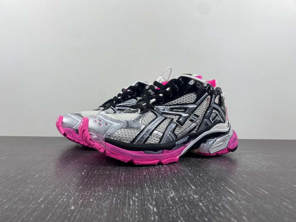 Balenciaga Runner Sneaker 677402 W3RBW 9155