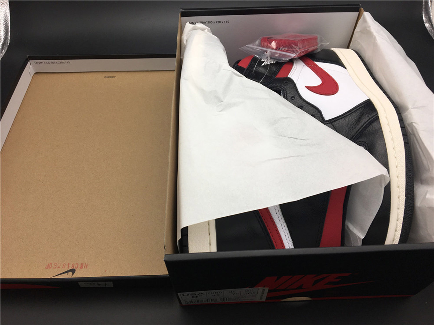 Jordan 1 Retro High Black Gym Red