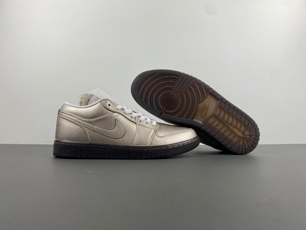 Air Jordan 1 Low SE Metallic Zinc