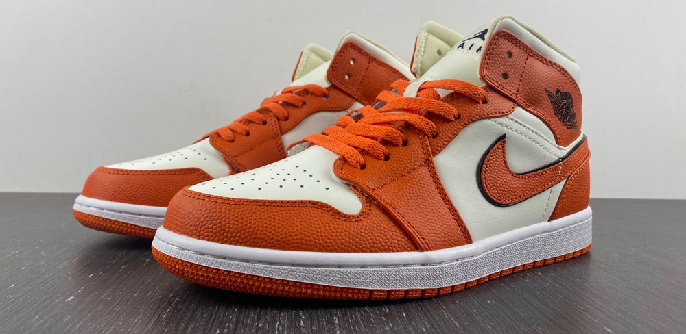 Air Jordan 1 Mid SE Sport Spice
