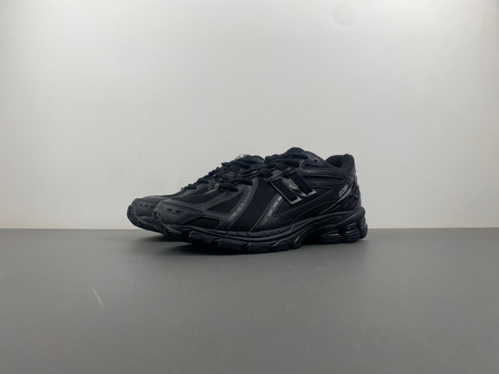 New Balance 1906R Black