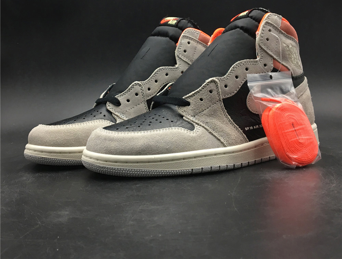Air Jordan 1 Retro High OG Neutral Grey