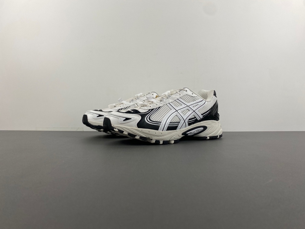ASICS Gel-Kahana TR V4 Black White