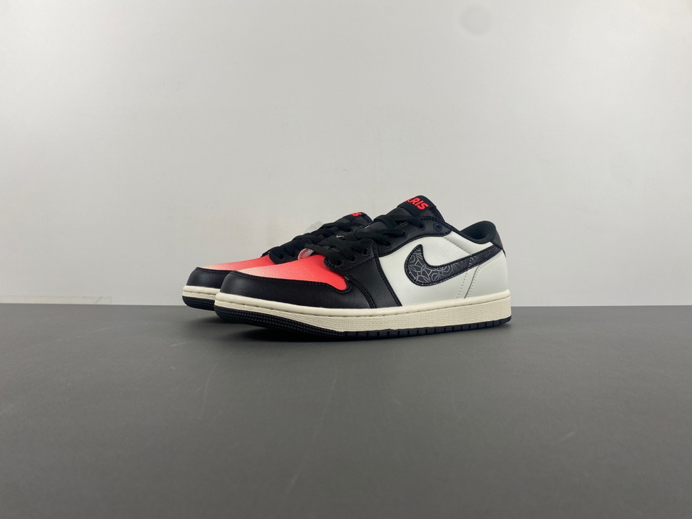 Jordan 1 Retro Low OG PSG Paris Saint-Germain