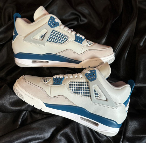 GX batch Jordan 4 Retro Military Blue (2024)