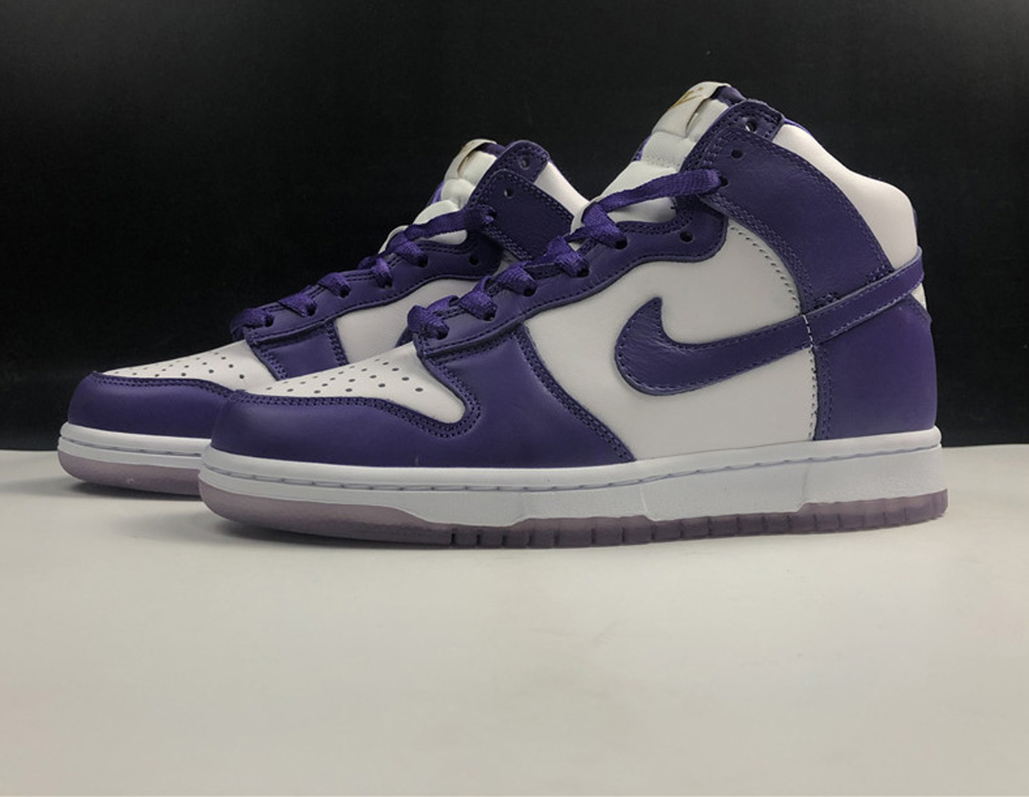 Nike Dunk High WMNS Varsity Purple