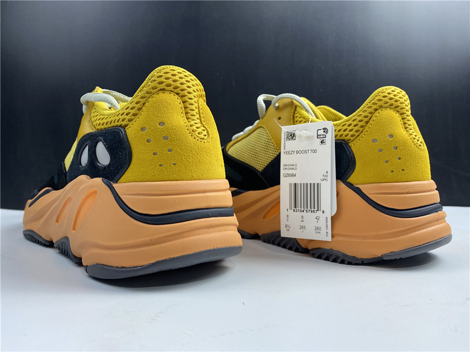 Yeezy Boost 700 Sun