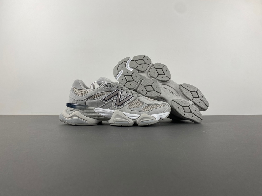 New Balance 9060 Silver Metallic Grey