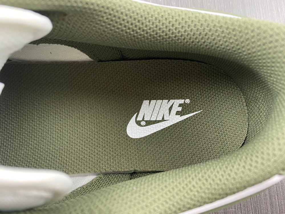 Nike Dunk Low Medium Olive