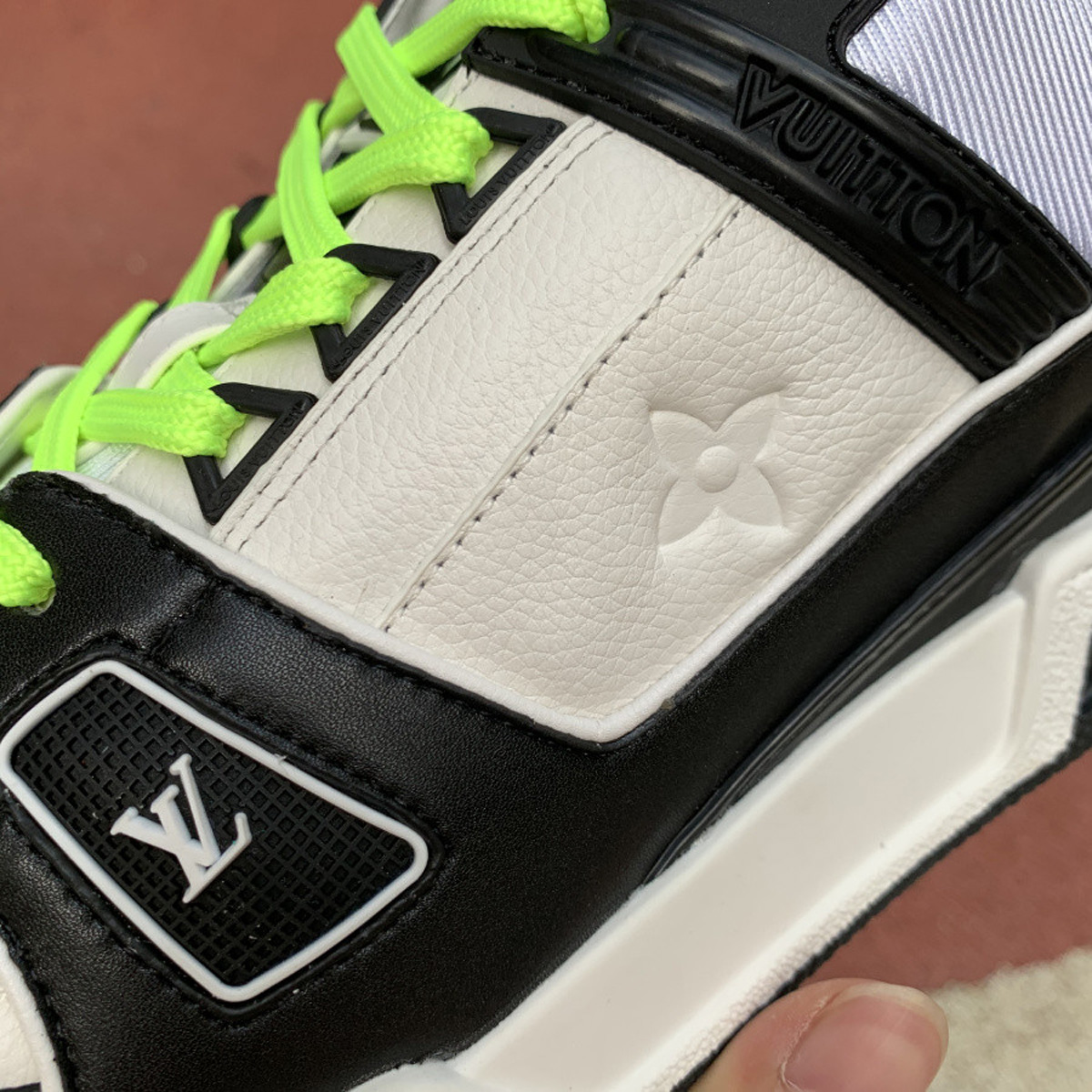19SS Louis Vuitton LV TRAINER black