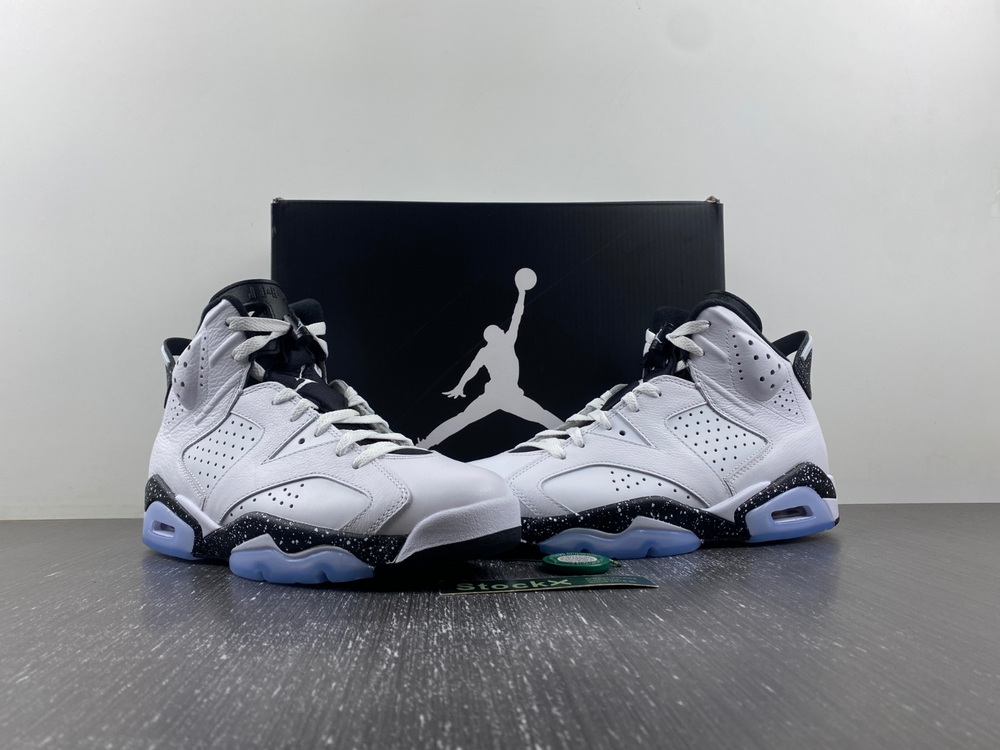 Air Jordan 6 Retro Reverse Oreo