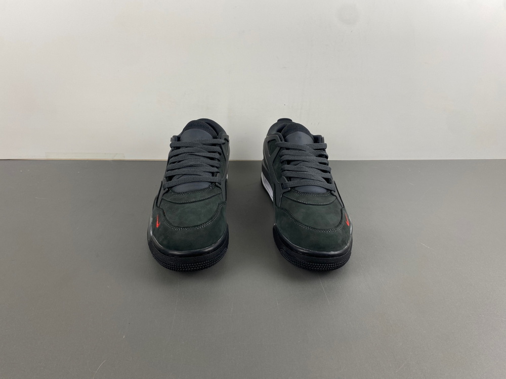 Jordan 4 RM SP Nigel Sylvester Driveway Grey