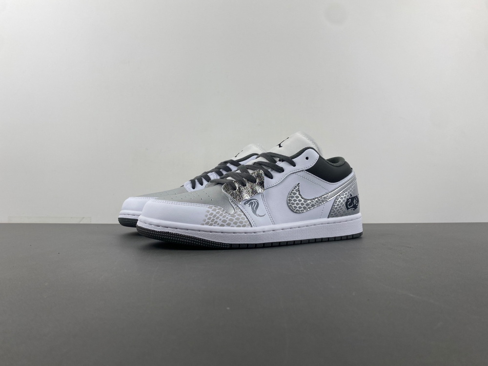 Air Jordan 1 Low Silver