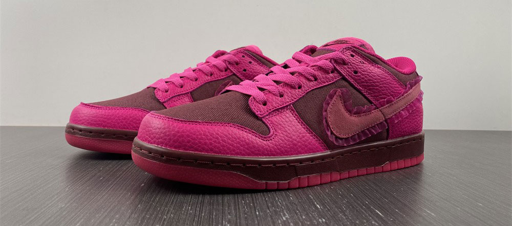 Nike Dunk Low Valentines Day (2022)