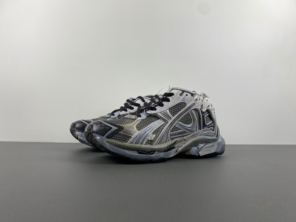 Balenciaga Runner Sneaker H 772774 W3RMU 2000