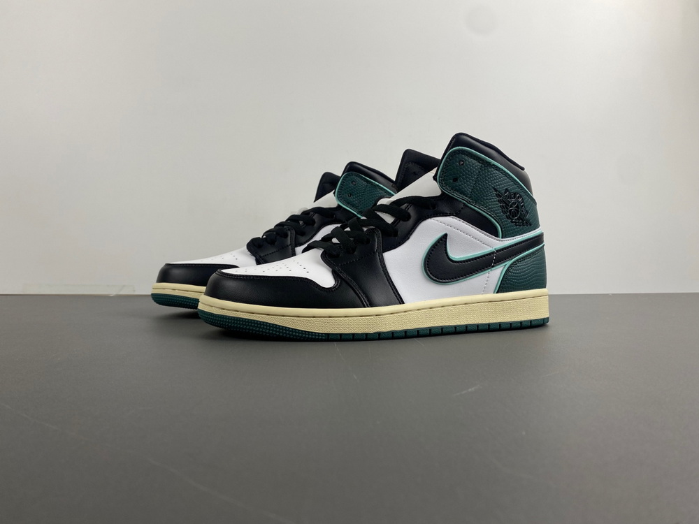 Jordan 1 Mid SE Oxidized Green (GS)