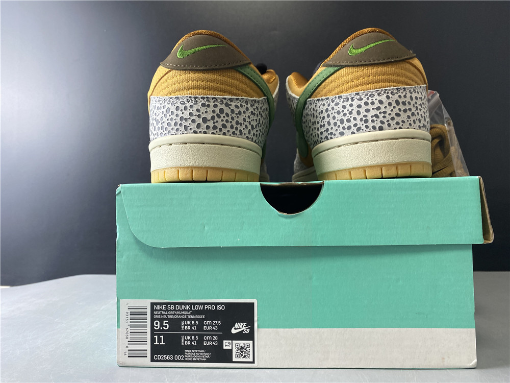 Nike SB Dunk Low Safari