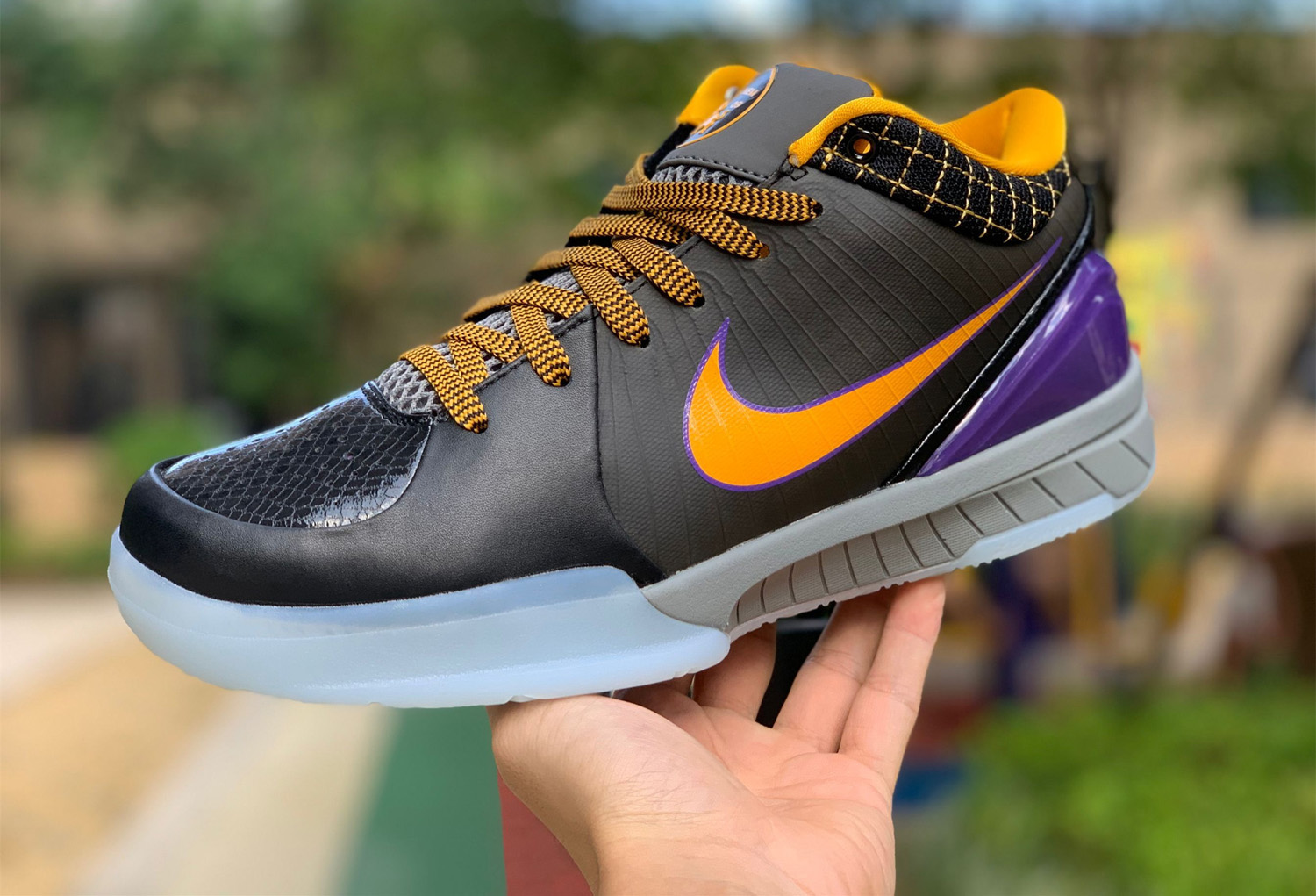 Kobe 4 Protro Carpe Diem