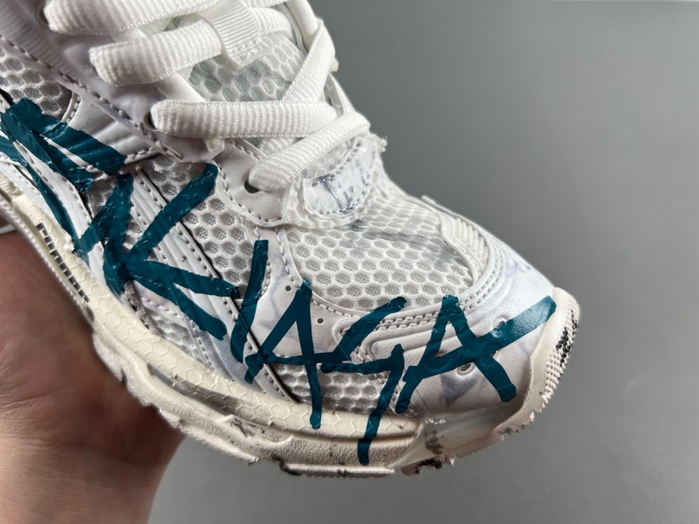 Balenciaga Runner Sneaker 772774-W3RNY-0133