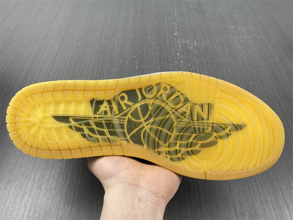 Jordan 1 Low OG Year of the Tiger