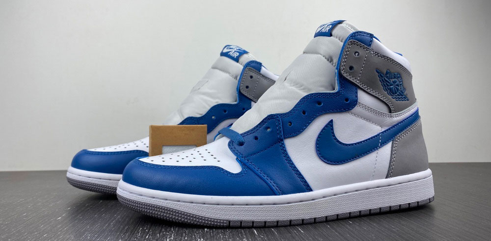 Air Jordan 1 High OG True Blue