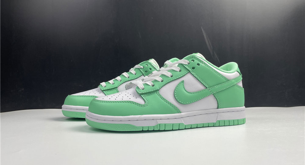 Nike Dunk Low Green Glow