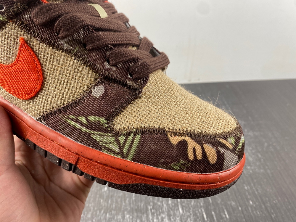 Nike SB Dunk Low Reese Forbes Hunter