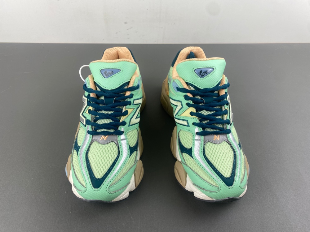 New Balance 9060 Sweetgrass Deep Ocean