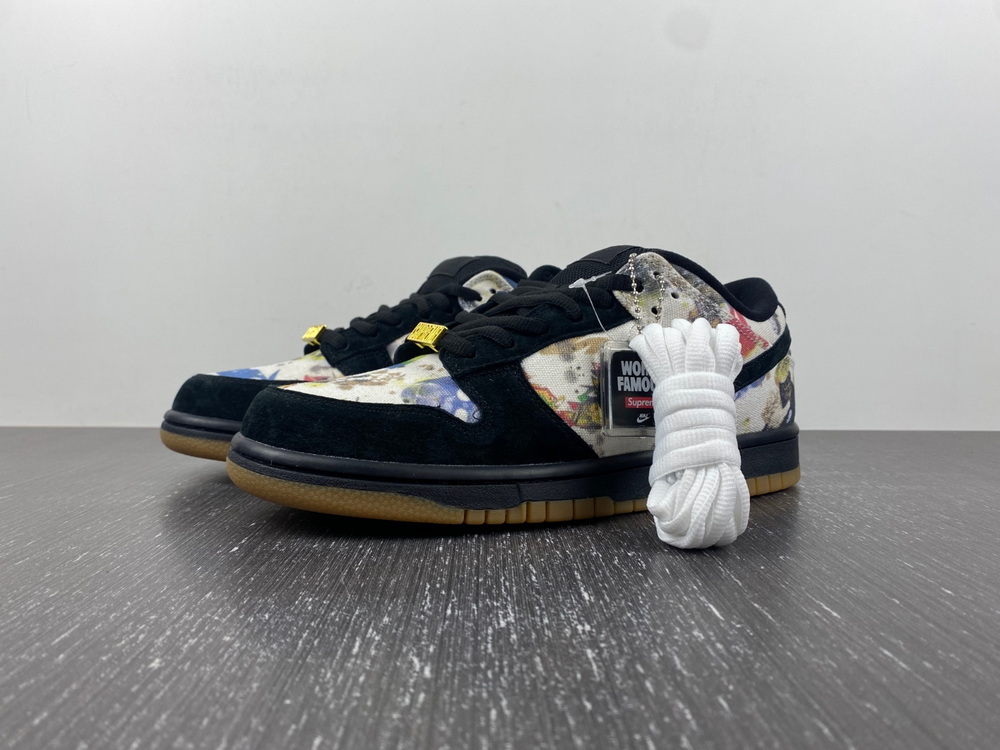 Nike SB Dunk Low Supreme Rammellzee