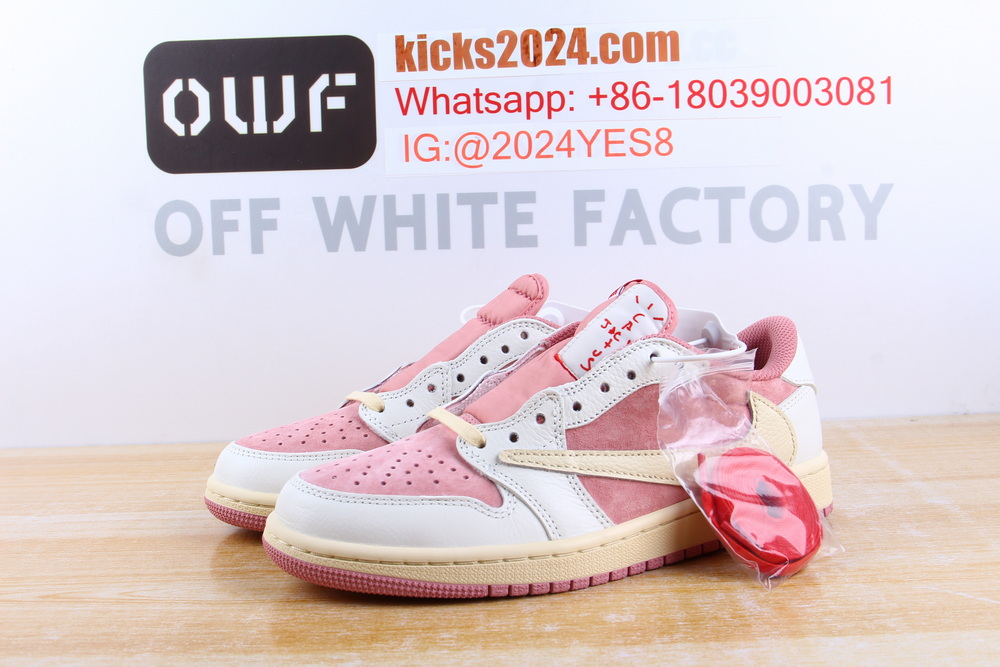 Air Jordan 1 Low Shy pink