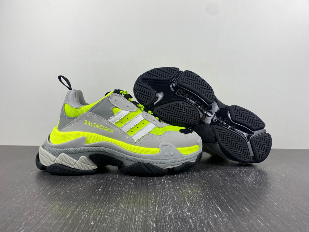Balenciaga Triple S Sneaker 712821 W2ZB5 7512