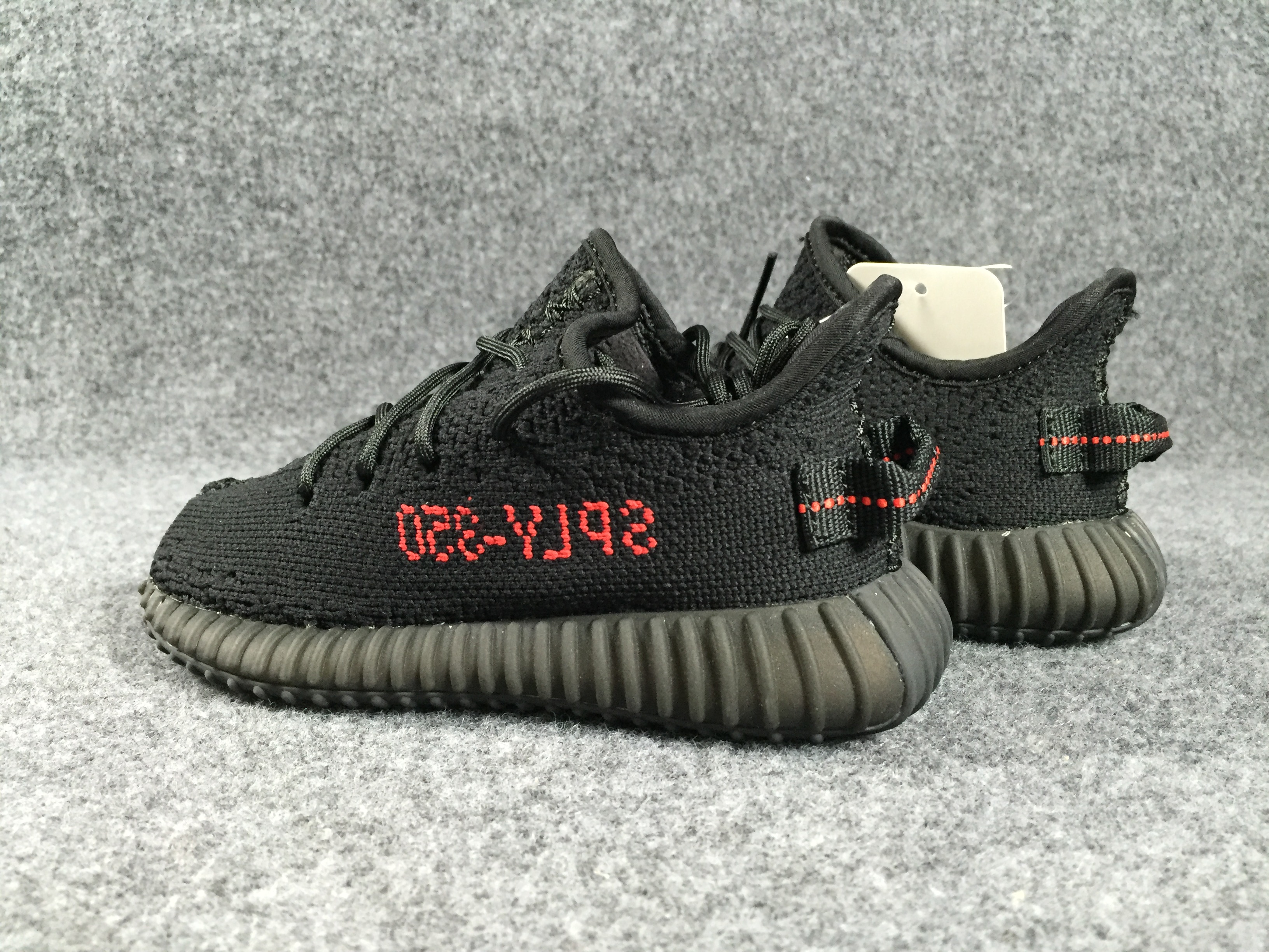 Kids Yeezy 350 Boost V2 Bred