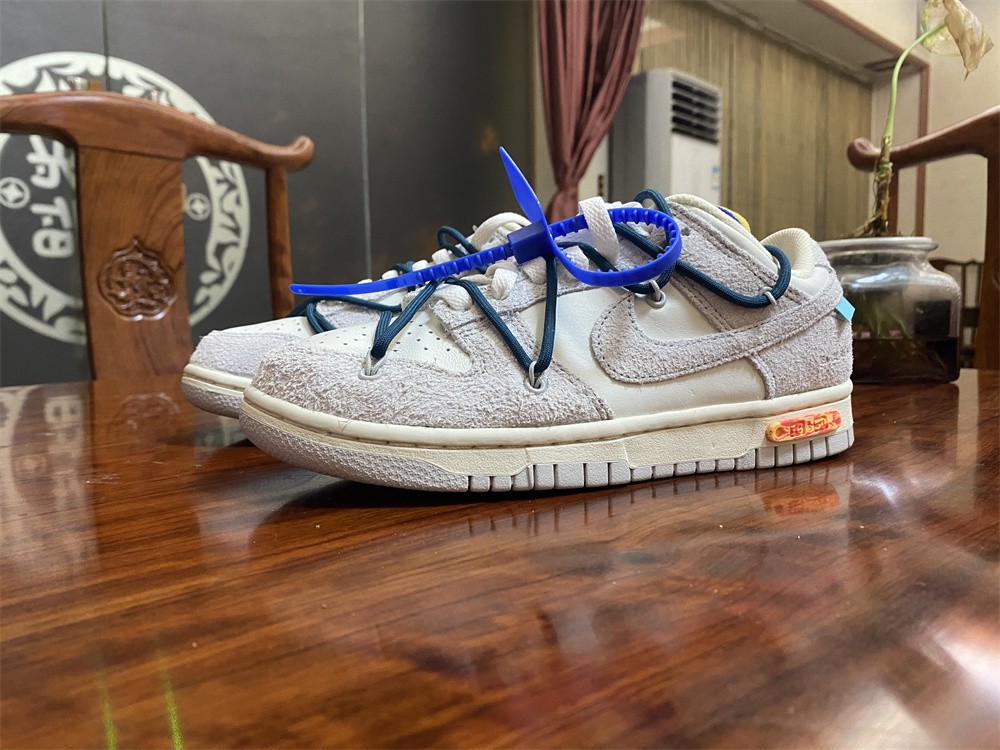 Nike Dunk Low Off-White Lot 16