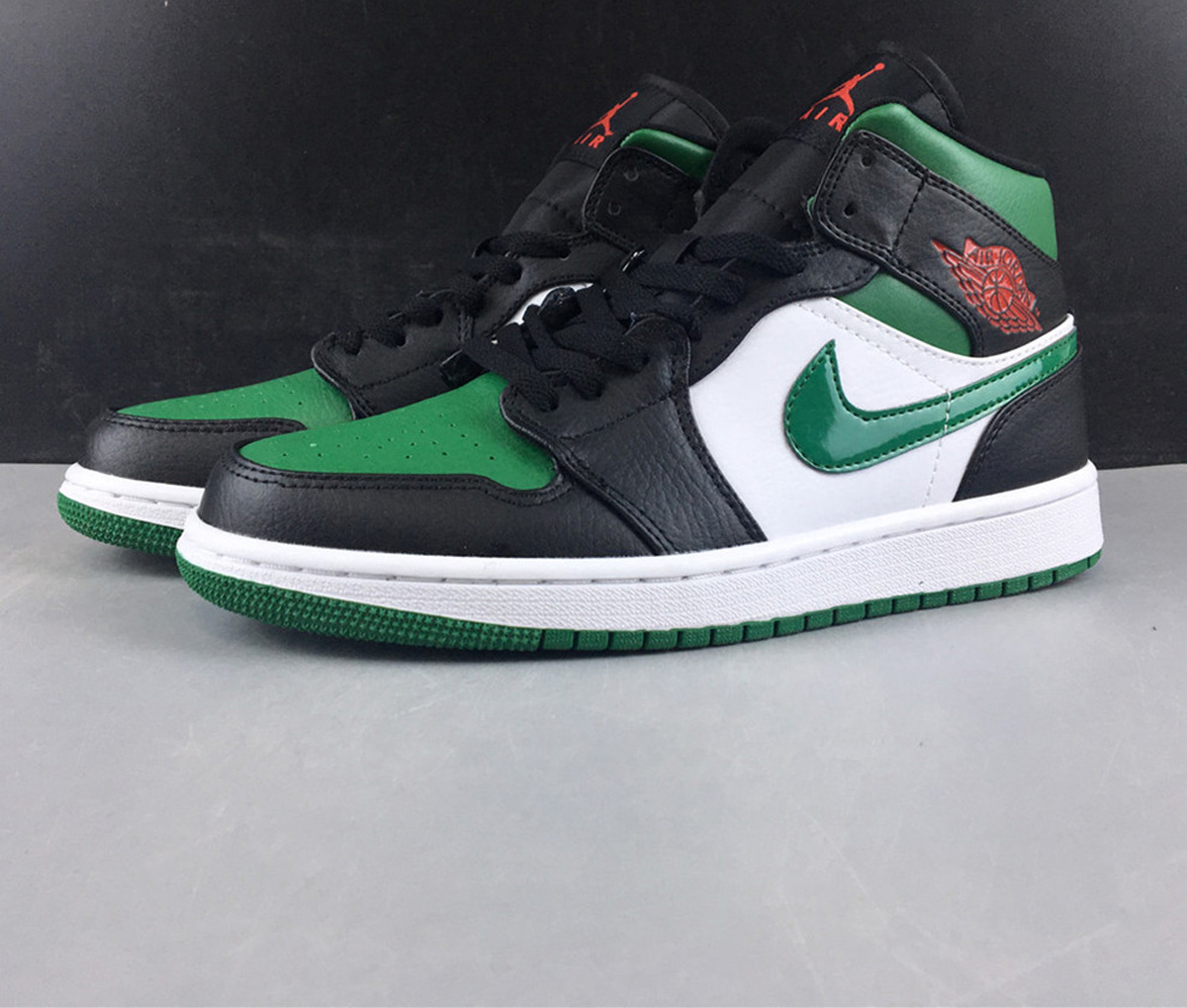 Air Jordan 1 Mid HEI Jordan 1 Retro High Celtics (GS)