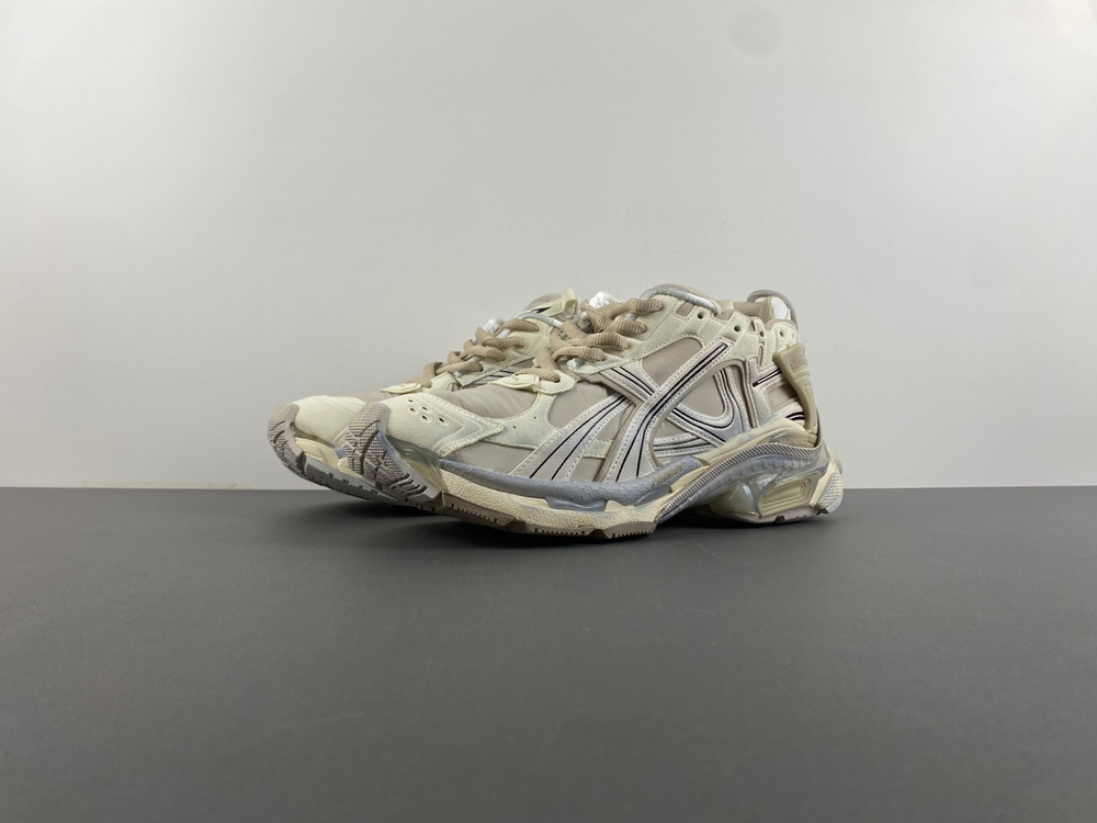 Balenciaga Runner Sneaker 772767-W3RNY-9797