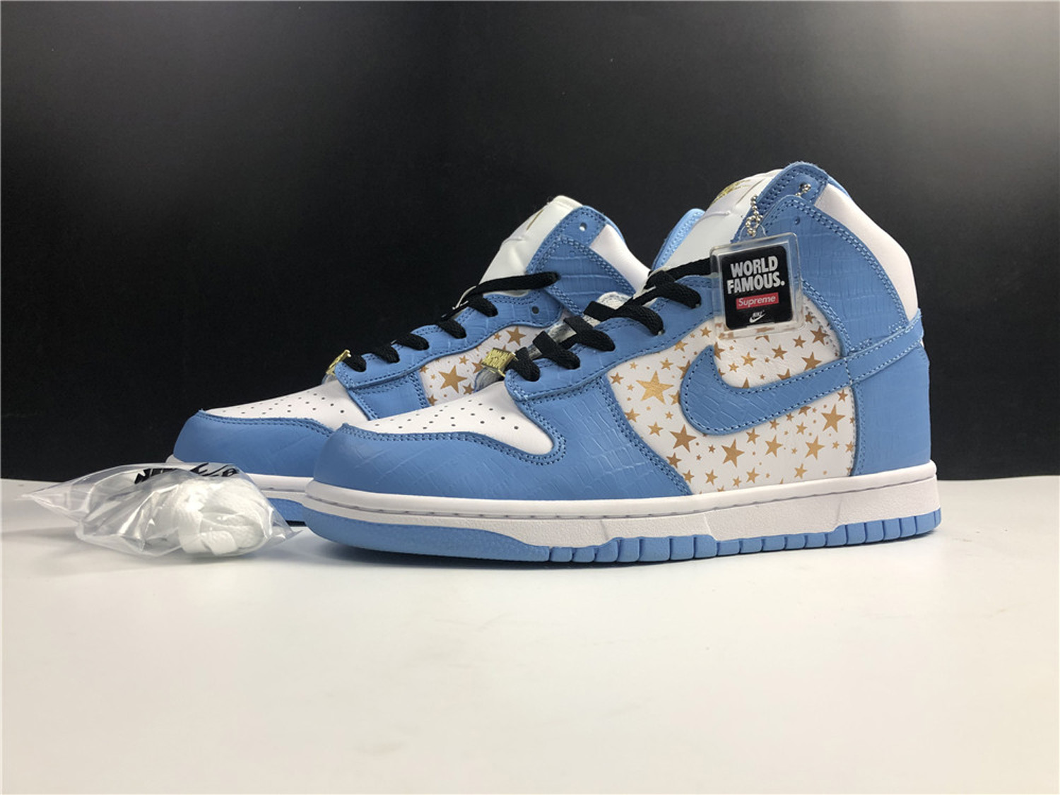 Nike SB Dunk Supreme Blue