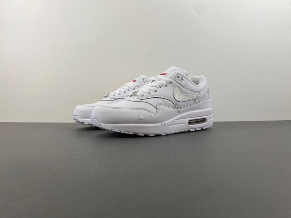 Nike Air Max 1 87 SP Supreme Triple White